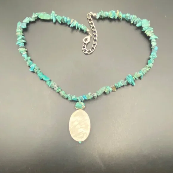 Turquoise Chip Necklace Mother Of Pearl Shell Pendant Boho Southwestern - Picture 10 of 12